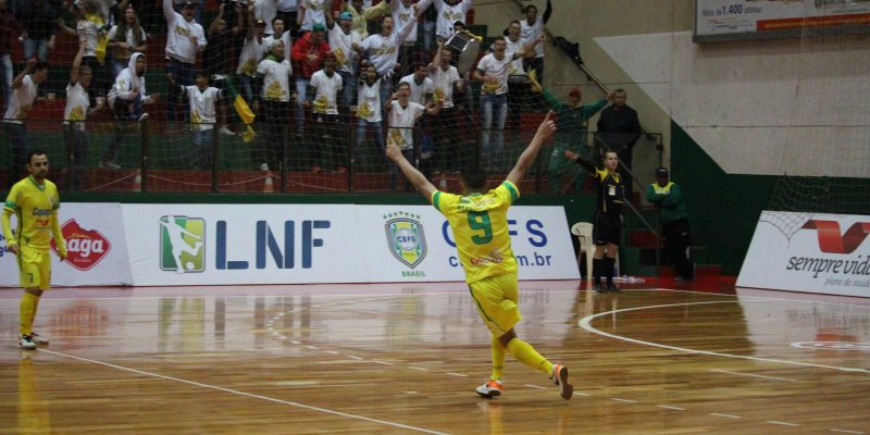 Copagril conquista vit&oacute;ria sobre Umuarama e se isola na lideran&ccedil;a da Liga Nacional