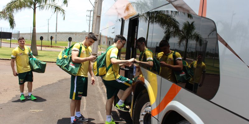 Copagril embarca rumo a Guarapuava para disputar a semifinal da Chave Ouro