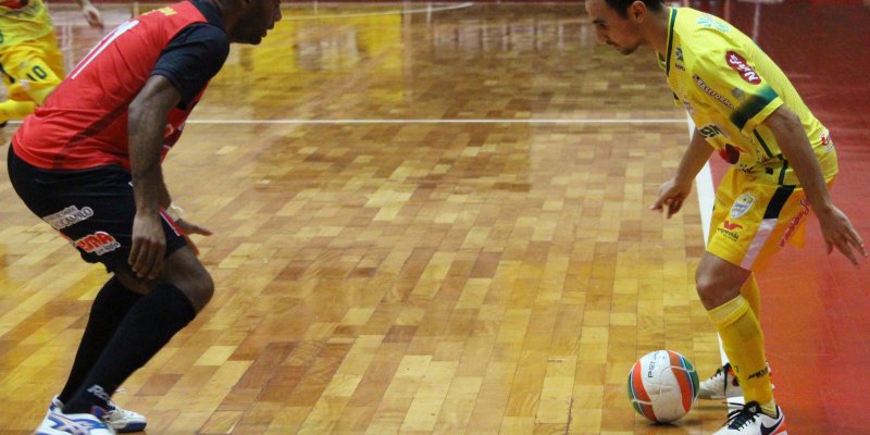 Decis&atilde;o: Copagril Futsal encara o Keima no Gin&aacute;sio Ney Braga em busca do t&iacute;tulo paranaense