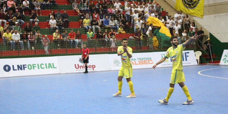 Copagril Futsal supera o Marreco pela Liga Nacional e continua invicta no gin&aacute;sio Ney Braga