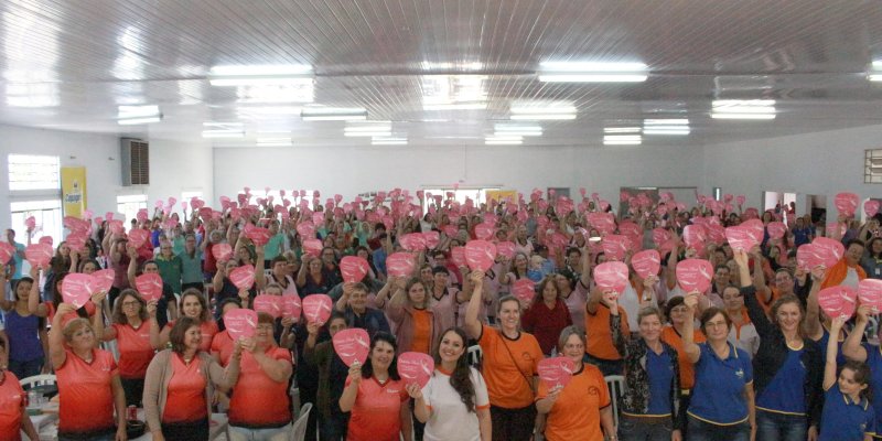 Encontro Anual dos Comit&ecirc;s Femininos da Copagril re&uacute;ne cerca de 350 pessoas