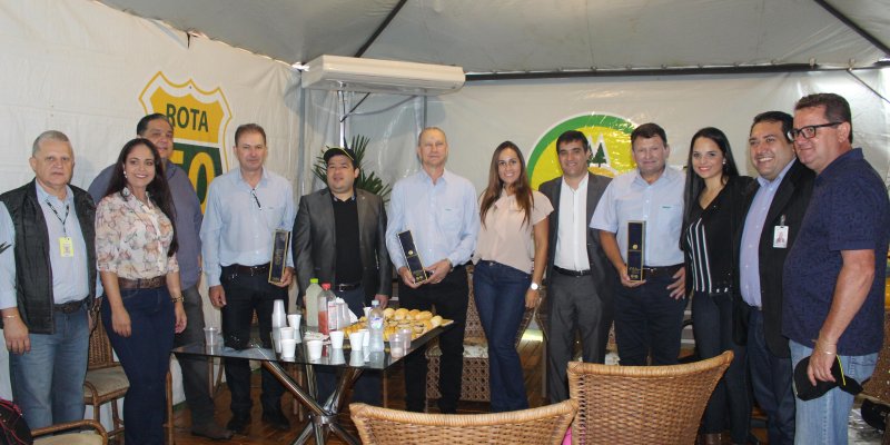 P&uacute;blico marca presen&ccedil;a na abertura do Dia de Campo Copagril