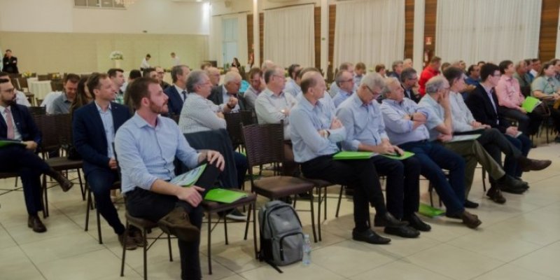 Cooperativas da regi&atilde;o oeste participam do Encontro de N&uacute;cleos Cooperativos da Ocepar