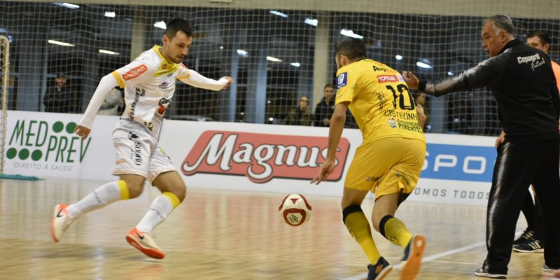 Vilela e Rennan brilham, Bruno Petry se despede e AACC Copagril volta a vencer na LNF