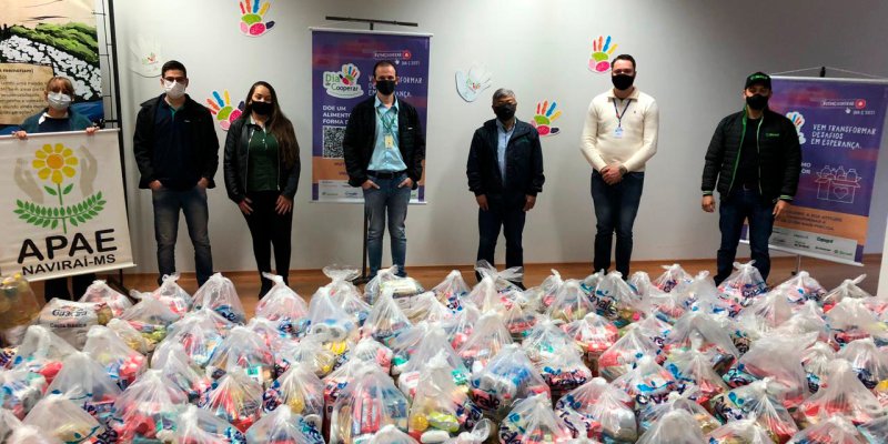 Copagril ajuda fam&iacute;lias com donativos arrecadados em celebra&ccedil;&atilde;o ao Dia C