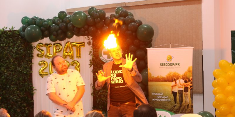 Show de m&aacute;gica marca encerramento da Sipat Copagril 2023 