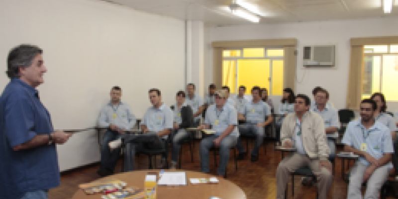 Funcion&aacute;rios da Copagril participam de mais um treinamento