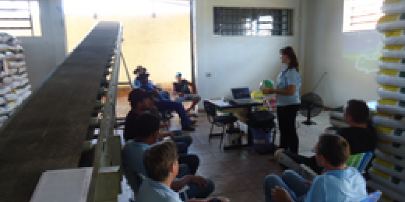 Funcion&aacute;rios da Loja Copagril de Nova Santa Rosa recebem treinamento                              