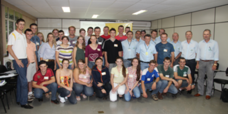 Tema do segundo m&oacute;dulo do curso de lideran&ccedil;a jovem foi &ldquo;Conhecendo a Copagril&rdquo;          