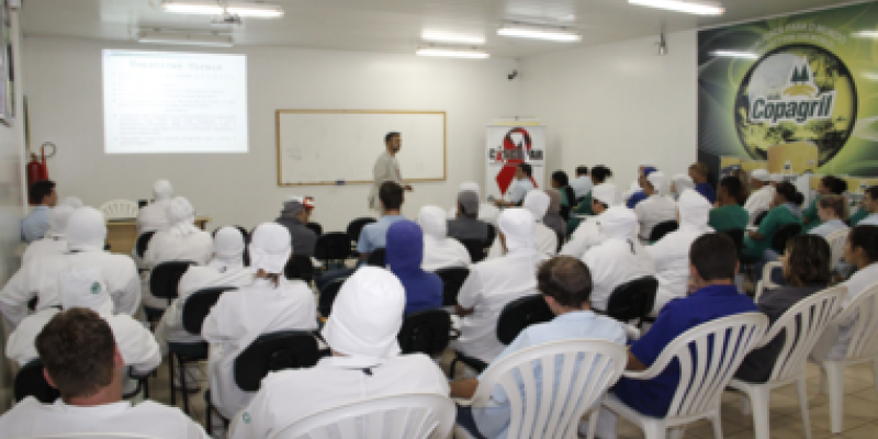 Palestra na UIA teve como tema as DSTs                            