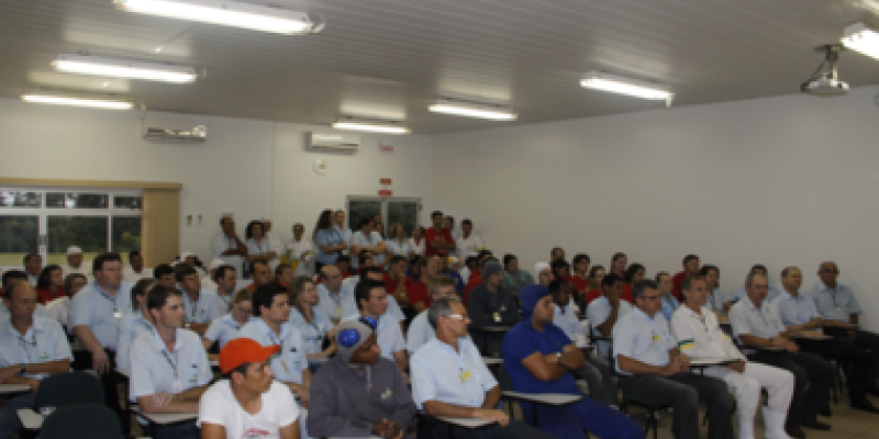 Copagril empossa membros da CIPA gest&atilde;o 2014