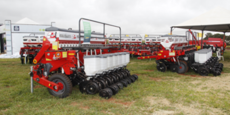 Tecnologia em m&aacute;quinas e implementos ser&aacute; apresentada no Dia de Campo 2014