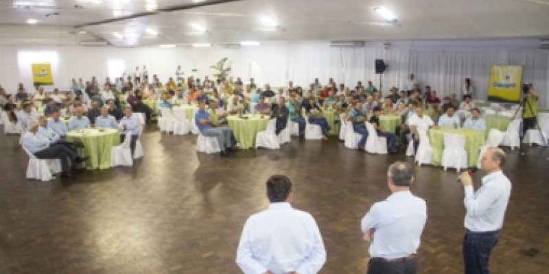 Encontro Soja 2014: associados recebem pr&ecirc;mios por alta produtividade