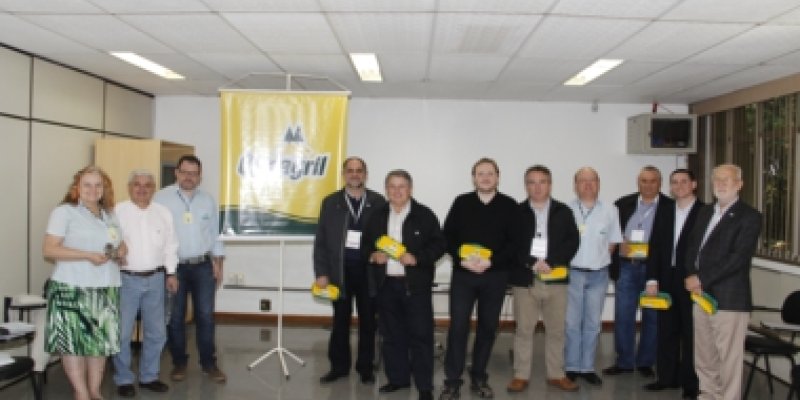  Cooperativistas argentinos visitam a Copagril
