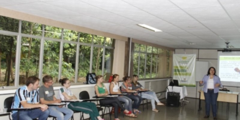  Jovens cooperativistas recebem treinamento de Marketing Pessoal