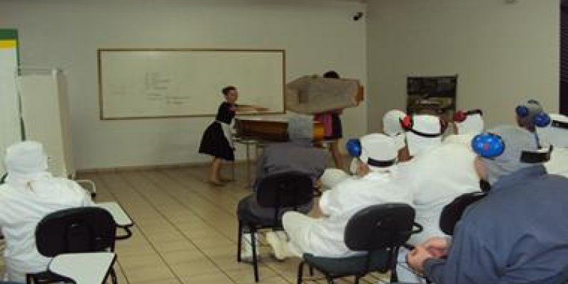 Cultura e divers&atilde;o: atra&ccedil;&otilde;es abrilhantam final de ano de funcion&aacute;rios da UIA