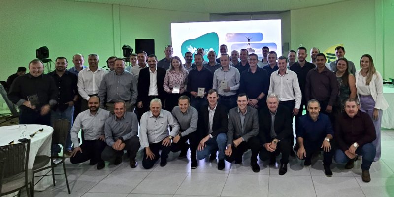 Copagril tem primeira turma formada no Programa de Lideran&ccedil;a F&ecirc;nix