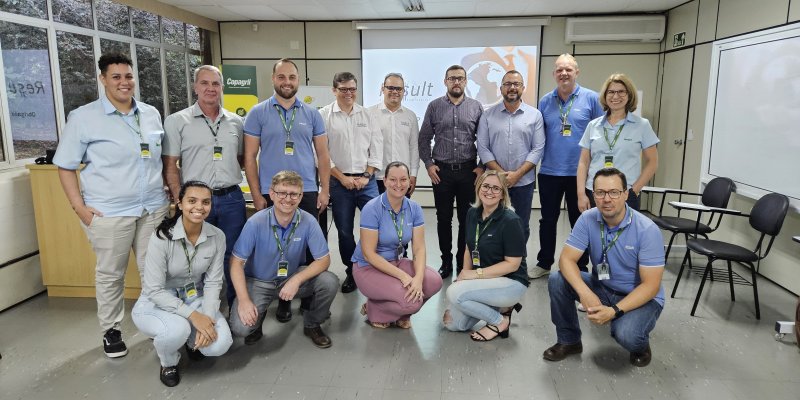 Colaboradores da Copagril participam de treinamento sobre importa&ccedil;&atilde;o e exporta&ccedil;&atilde;o